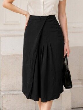 Bullocks Wilshire Vintage Black Wrap style Womens Skirt Sz 42 (6) Lined/Pleated.